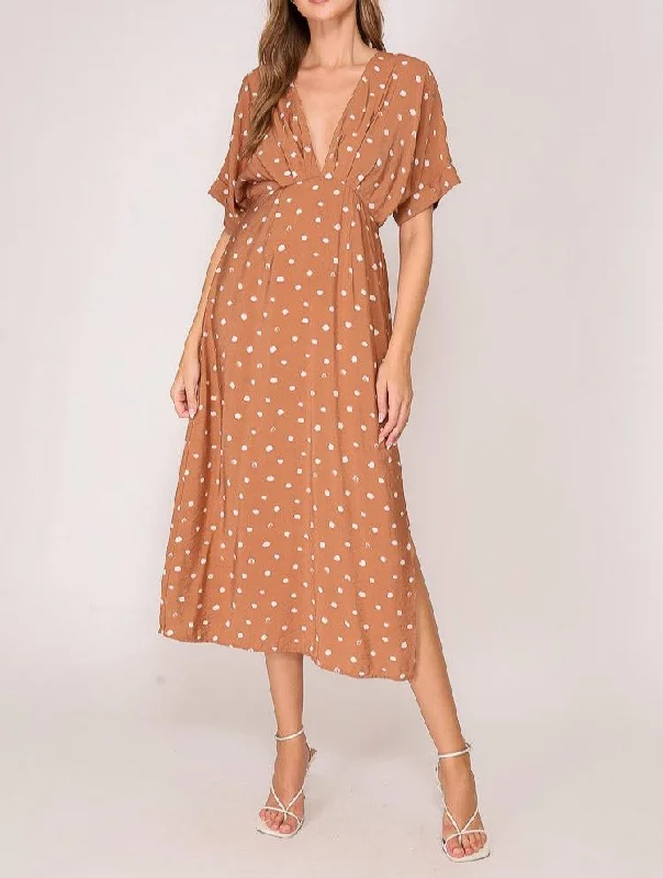 Women's Polka dot vacation maxi dress - TIMMD1924RR73