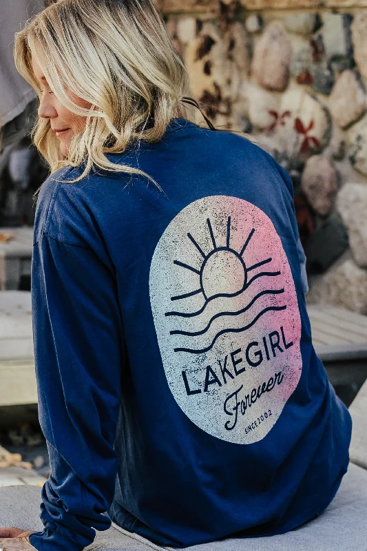 Lakegirl Rainbow Long Sleeve in Navy