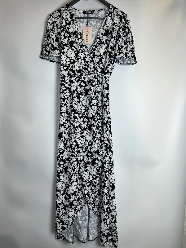 Missguided Black/White Wrap Dress. UK 12 ****Ref V79