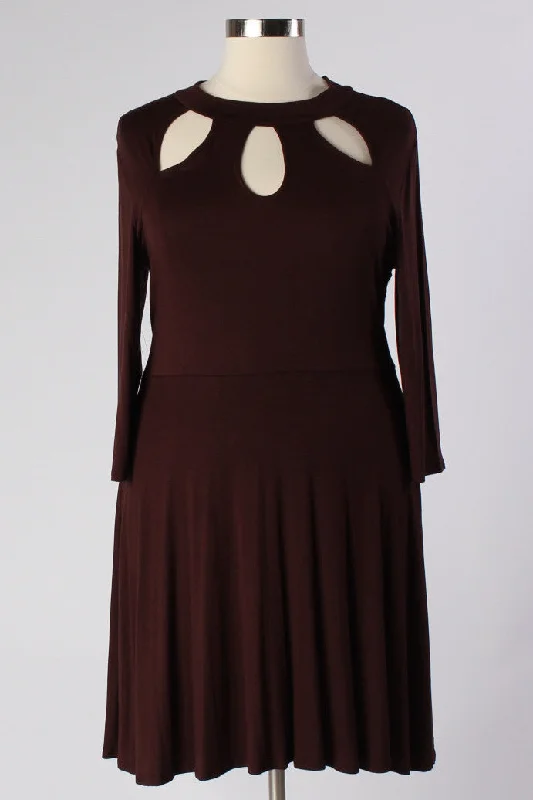 Lady Boss Keyhole Dress - Chocolate