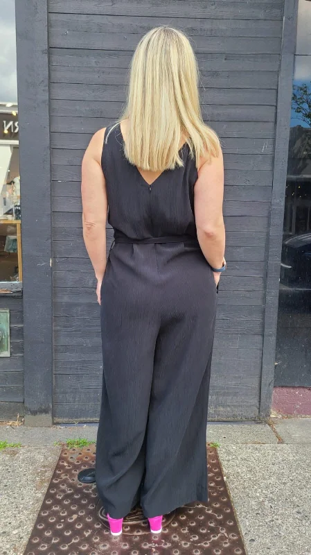 S24214 Crep Black Jumpsuit