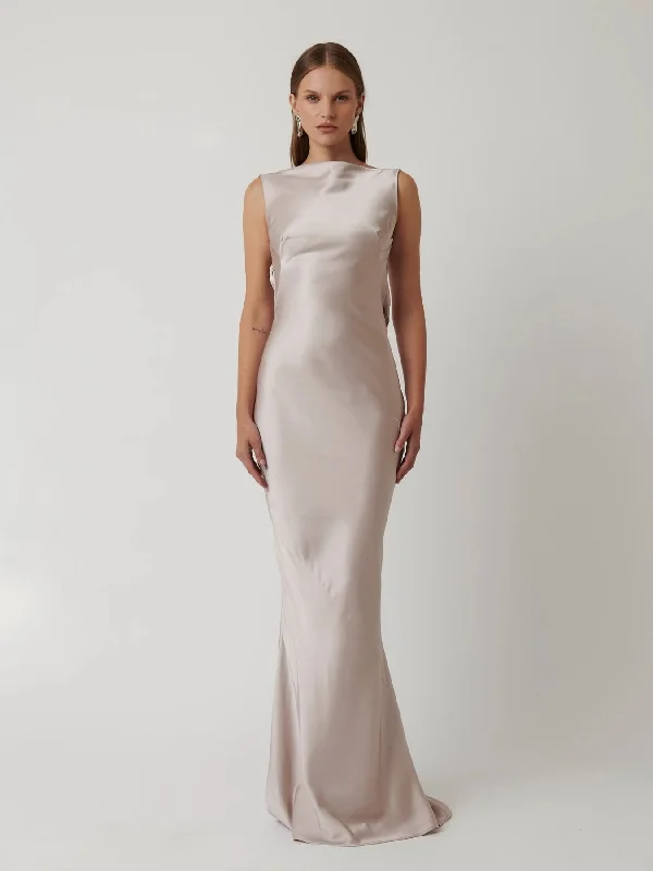 Hire EFFIE KATS Karolina Gown in Moet